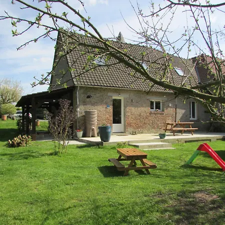 בית נופש Manoir Les Camps Greslins *